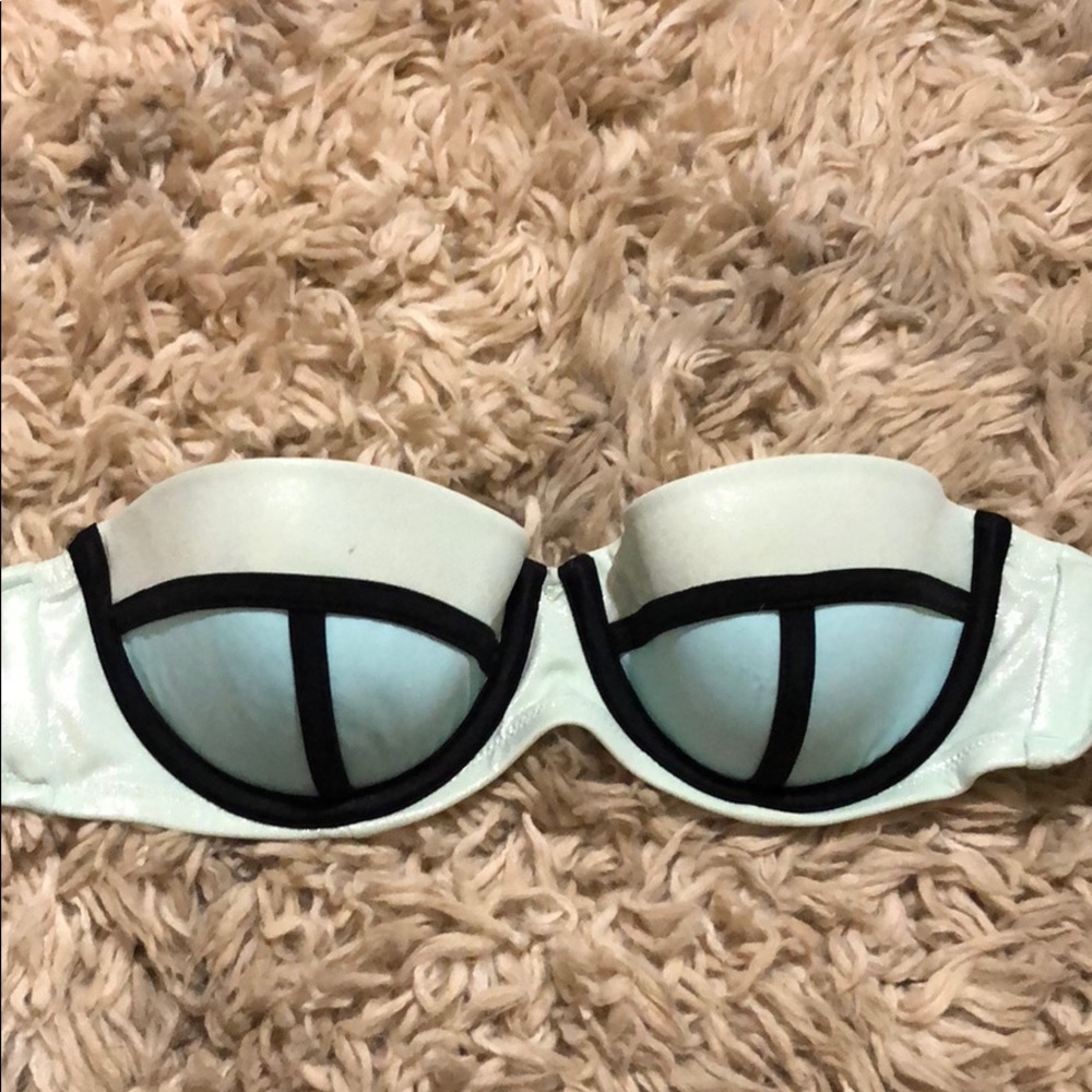 Victoria’s Secret bikini top